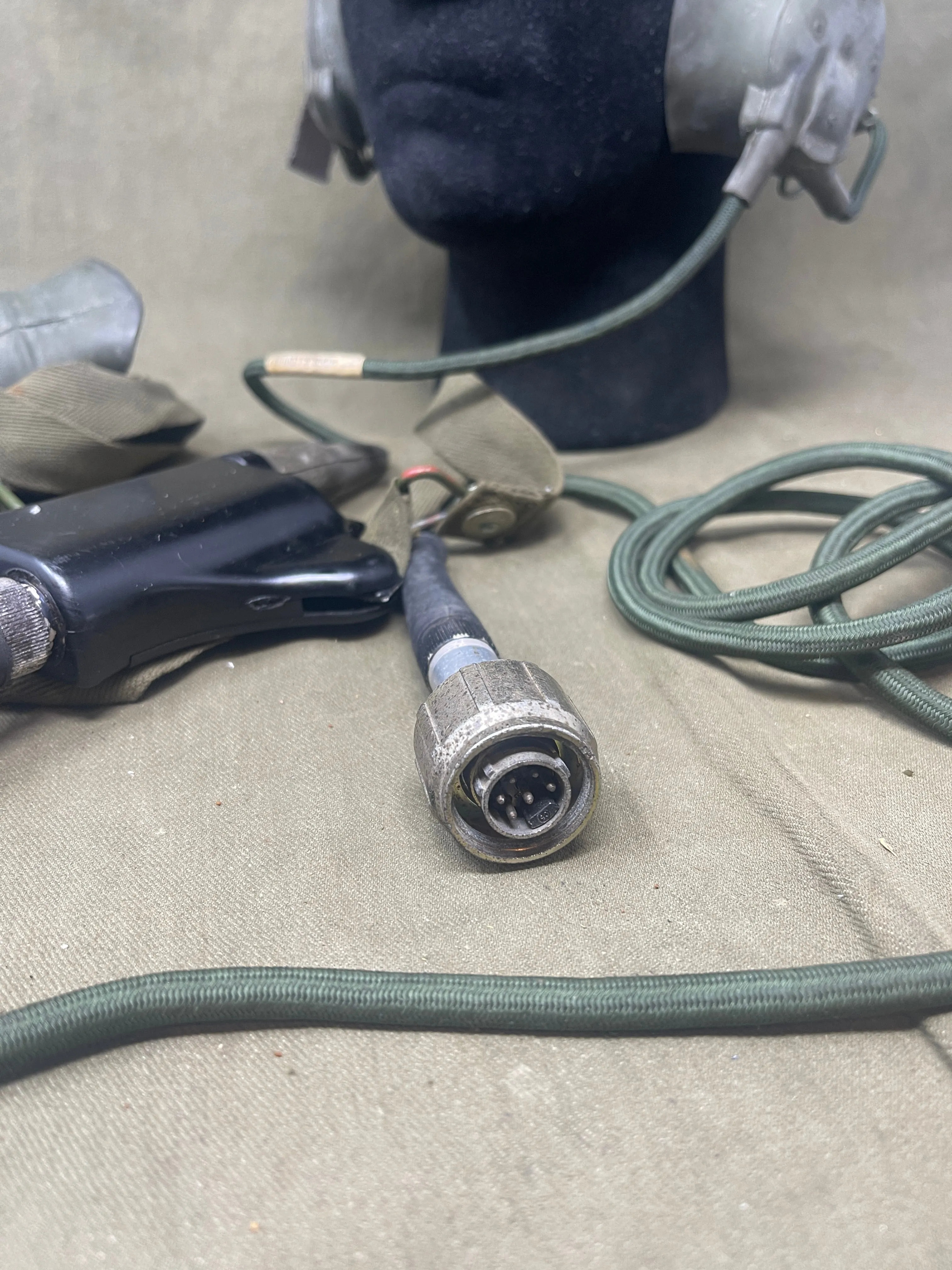 British Army, c1960, Larkspur A41 Tank Commanders Communications Headset and Handheld push-to-talk (PTT) Microphone