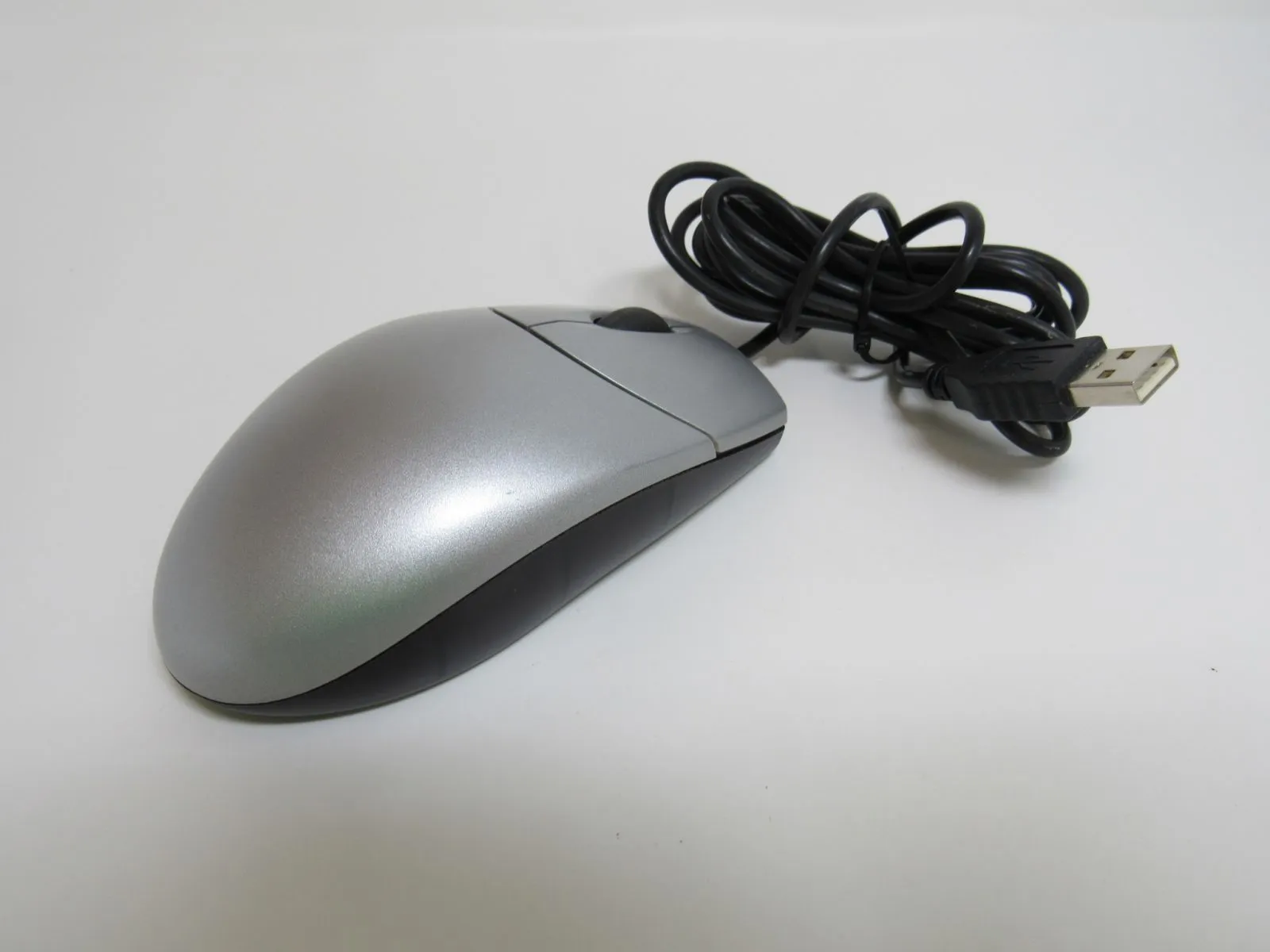 Logitech Computer Mouse Optical Wired M-UR89 -- Used