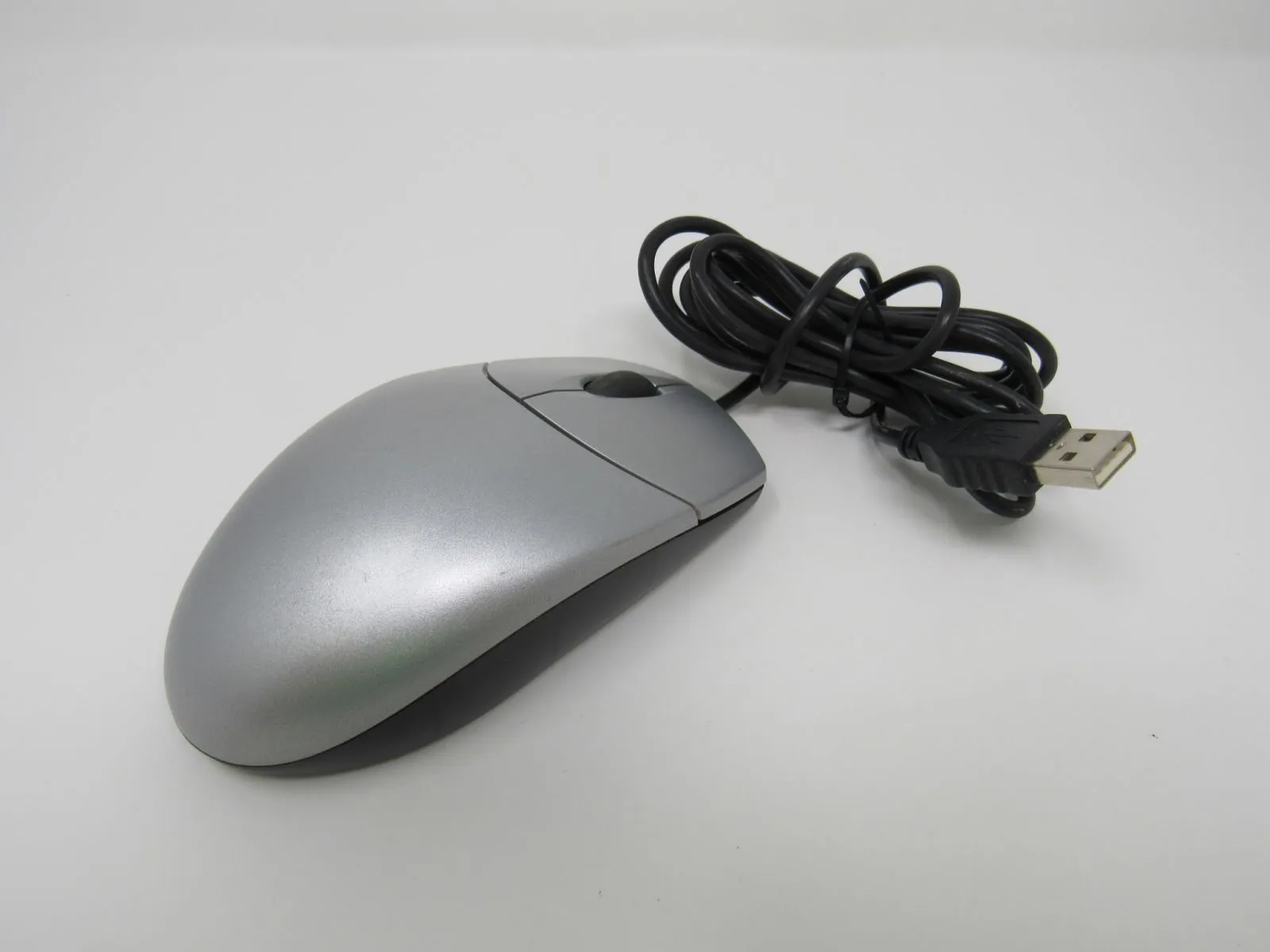 Logitech Computer Mouse Optical Wired M-UR89 -- Used