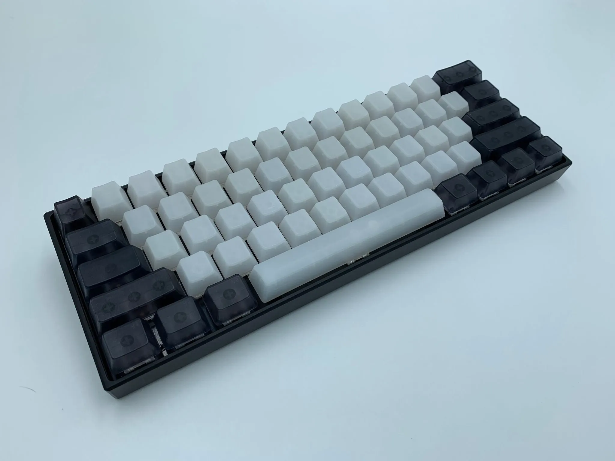 Milky White Keycap Set (Translucent)