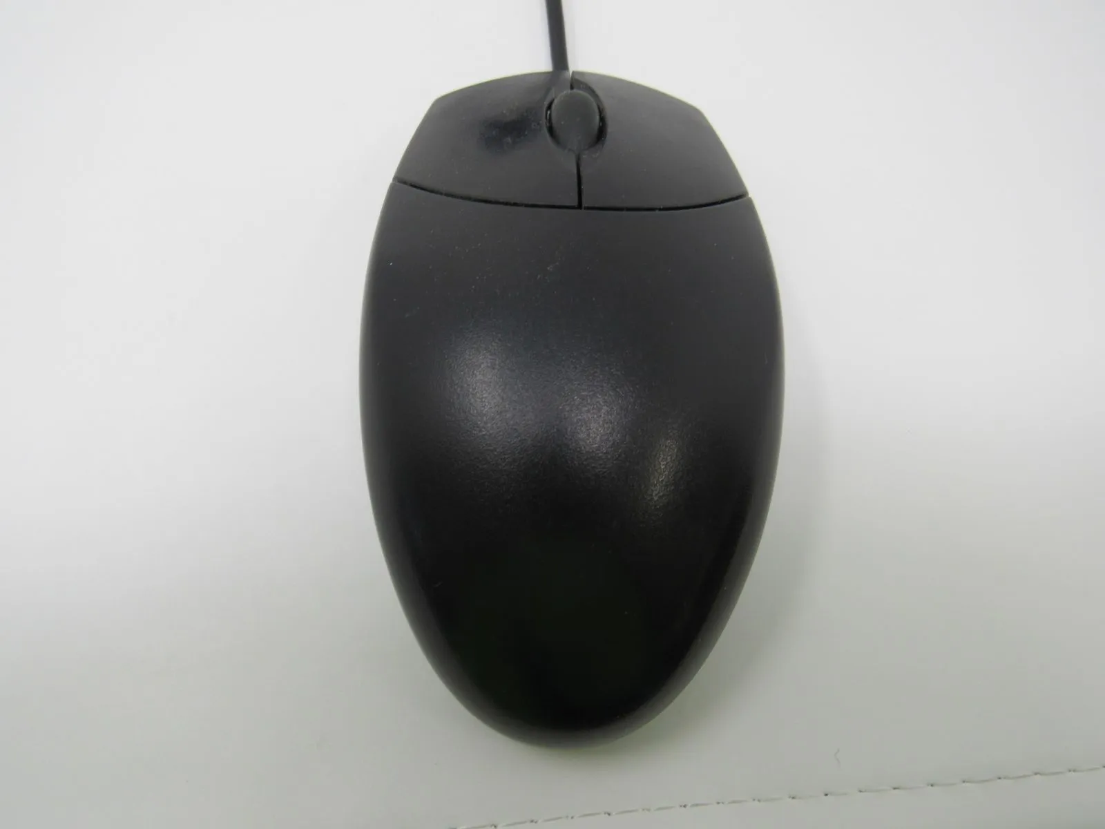 Moakuo Computer Mouse Wired USB Optical M-UV69a -- Used