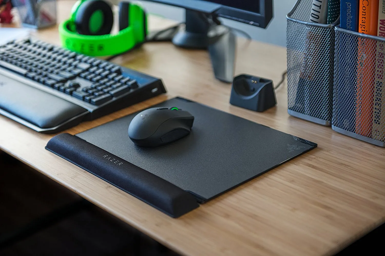 Razer Vespula V2 - Dual Surface Hard Gaming Mouse Mat