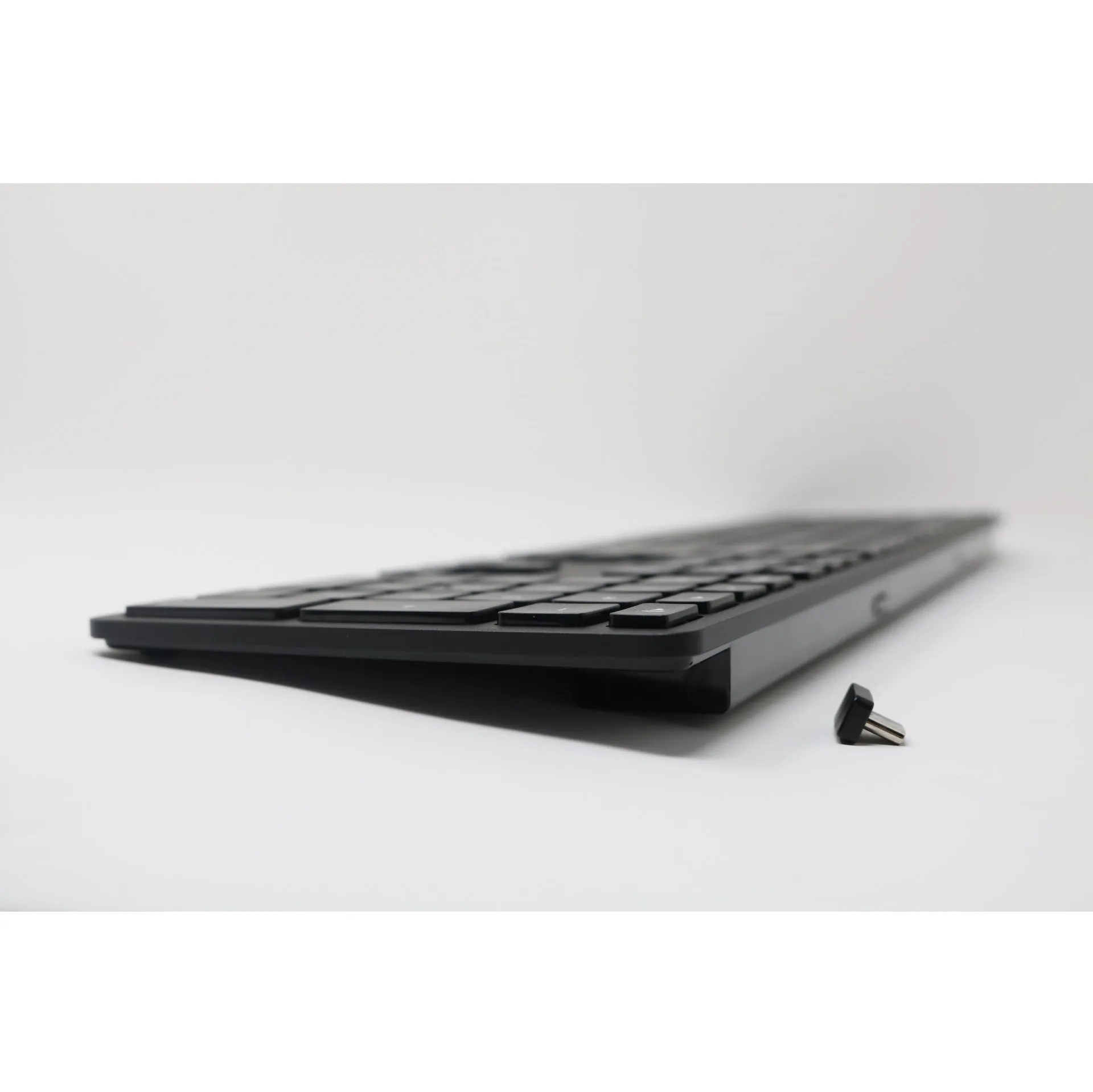 Wireless USB-C Aluminum Keyboard for PC - Black